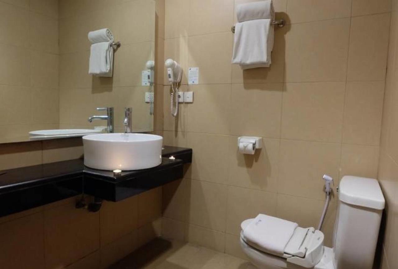 Hotel Blue Pacific Jakarta Eksteriør bilde